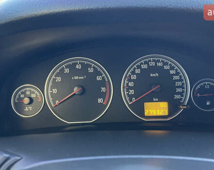 Зеленый Опель Вектра, объемом двигателя 2.2 л и пробегом 279 тыс. км за 4000 $, фото 9 на Automoto.ua