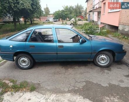 Зеленый Опель Вектра, объемом двигателя 1.8 л и пробегом 312 тыс. км за 1800 $, фото 1 на Automoto.ua