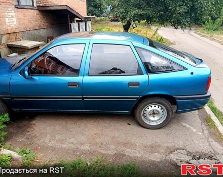 Зеленый Опель Вектра, объемом двигателя 1.8 л и пробегом 310 тыс. км за 1800 $, фото 5 на Automoto.ua