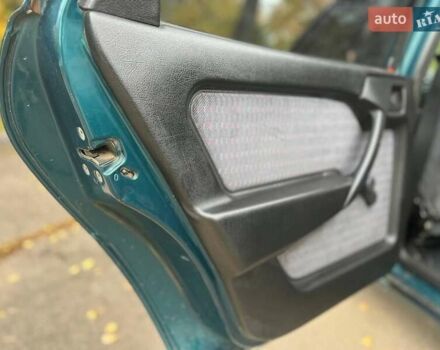 Зелений Опель Вектра, об'ємом двигуна 1.6 л та пробігом 280 тис. км за 1850 $, фото 15 на Automoto.ua