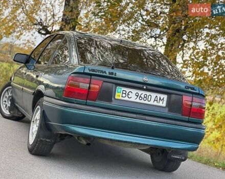 Зелений Опель Вектра, об'ємом двигуна 1.6 л та пробігом 280 тис. км за 1850 $, фото 6 на Automoto.ua