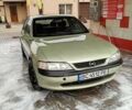 Зеленый Опель Вектра, объемом двигателя 2 л и пробегом 392 тыс. км за 1800 $, фото 1 на Automoto.ua