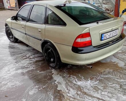 Зеленый Опель Вектра, объемом двигателя 2 л и пробегом 358 тыс. км за 1800 $, фото 4 на Automoto.ua