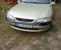 Зеленый Опель Вектра, объемом двигателя 2 л и пробегом 400 тыс. км за 1810 $, фото 1 на Automoto.ua