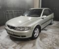 Зеленый Опель Вектра, объемом двигателя 2 л и пробегом 400 тыс. км за 2650 $, фото 1 на Automoto.ua