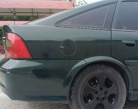 Зеленый Опель Вектра, объемом двигателя 1.6 л и пробегом 414 тыс. км за 3000 $, фото 10 на Automoto.ua