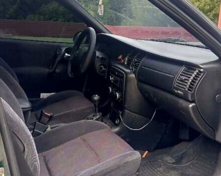 Зеленый Опель Вектра, объемом двигателя 1.6 л и пробегом 414 тыс. км за 3000 $, фото 17 на Automoto.ua