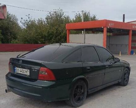 Зеленый Опель Вектра, объемом двигателя 1.6 л и пробегом 414 тыс. км за 3000 $, фото 3 на Automoto.ua