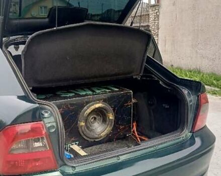 Зеленый Опель Вектра, объемом двигателя 1.6 л и пробегом 414 тыс. км за 3000 $, фото 15 на Automoto.ua