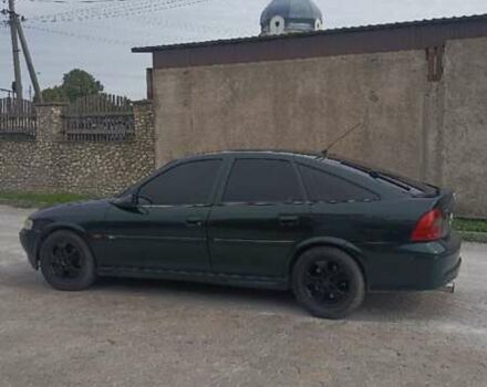 Зеленый Опель Вектра, объемом двигателя 1.6 л и пробегом 414 тыс. км за 3000 $, фото 4 на Automoto.ua