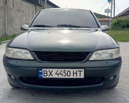 Зеленый Опель Вектра, объемом двигателя 1.6 л и пробегом 414 тыс. км за 3000 $, фото 6 на Automoto.ua