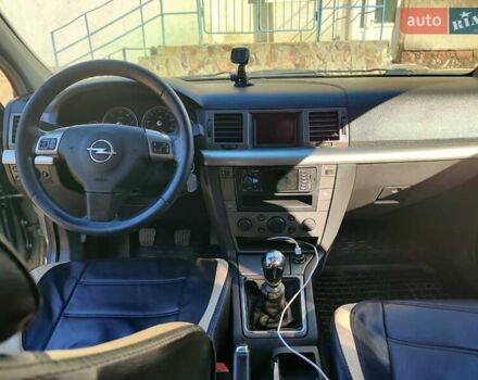 Зеленый Опель Вектра, объемом двигателя 1.9 л и пробегом 340 тыс. км за 3300 $, фото 13 на Automoto.ua