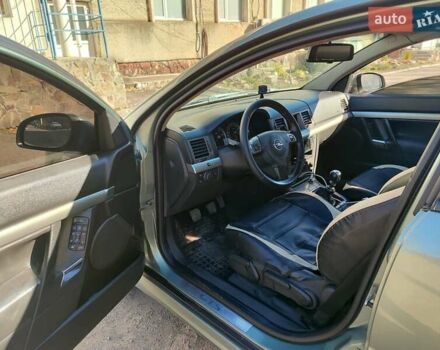 Зеленый Опель Вектра, объемом двигателя 1.9 л и пробегом 340 тыс. км за 3300 $, фото 18 на Automoto.ua