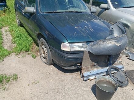 Опель Вектра 1989 у Дніпро (Дніпропетровську) на Automoto.ua Зелений Опель Вектра, об'ємом двигуна 1 л та пробігом 200 тис. км за 450 $, фото 1 на Automoto.ua