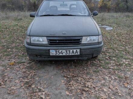 Зеленый Опель Вектра, объемом двигателя 2 л и пробегом 250 тыс. км за 715 $, фото 1 на Automoto.ua