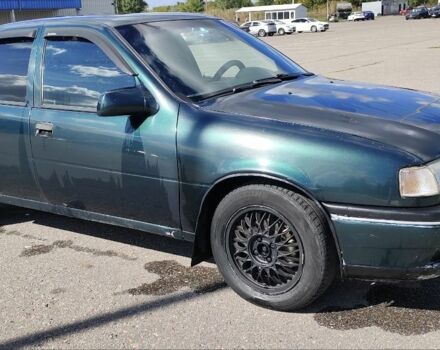 Зелений Опель Вектра, об'ємом двигуна 2 л та пробігом 347 тис. км за 1500 $, фото 1 на Automoto.ua