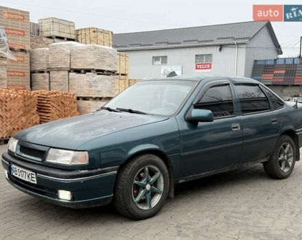Зелений Опель Вектра, об'ємом двигуна 2 л та пробігом 400 тис. км за 1350 $, фото 1 на Automoto.ua