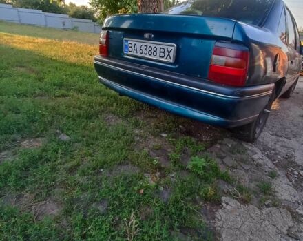 Зеленый Опель Вектра, объемом двигателя 2 л и пробегом 333 тыс. км за 600 $, фото 1 на Automoto.ua