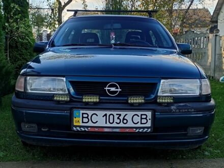 Опель Вектра 1995 у Рогатине на Automoto.ua Зелений Опель Вектра, об'ємом двигуна 1.8 л та пробігом 300 тис. км за 1200 $, фото 1 на Automoto.ua