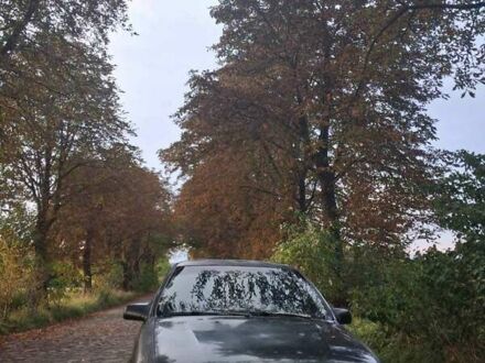 Опель Вектра 1995 в Дубно на Automoto.ua Зеленый Опель Вектра, объемом двигателя 2 л и пробегом 456 тыс. км за 1150 $, фото 1 на Automoto.ua