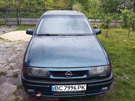 Зелений Опель Вектра, об'ємом двигуна 1.8 л та пробігом 400 тис. км за 2100 $, фото 1 на Automoto.ua