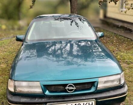 Зеленый Опель Вектра, объемом двигателя 2 л и пробегом 319 тыс. км за 2000 $, фото 1 на Automoto.ua