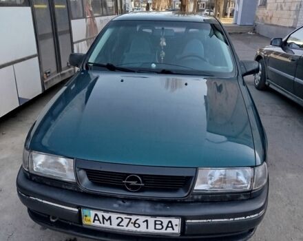 Зеленый Опель Вектра, объемом двигателя 1.8 л и пробегом 2 тыс. км за 900 $, фото 1 на Automoto.ua