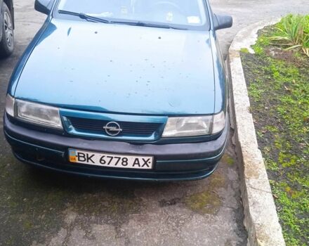 Зеленый Опель Вектра, объемом двигателя 1.6 л и пробегом 340 тыс. км за 999 $, фото 1 на Automoto.ua