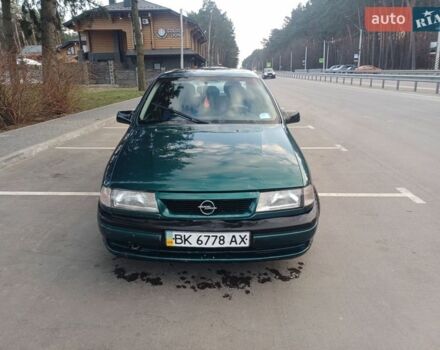 Зеленый Опель Вектра, объемом двигателя 1.6 л и пробегом 30 тыс. км за 1200 $, фото 1 на Automoto.ua