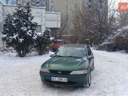 Зеленый Опель Вектра, объемом двигателя 1.6 л и пробегом 400 тыс. км за 1700 $, фото 1 на Automoto.ua