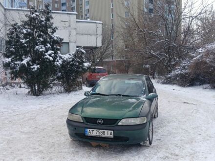 Зеленый Опель Вектра, объемом двигателя 1.6 л и пробегом 350 тыс. км за 1700 $, фото 1 на Automoto.ua