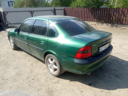 Опель Вектра 1996 у Богородчанах на Automoto.ua Зелений Опель Вектра, об'ємом двигуна 1.8 л та пробігом 222 тис. км за 1750 $, фото 1 на Automoto.ua