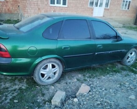 Зеленый Опель Вектра, объемом двигателя 0 л и пробегом 300 тыс. км за 1500 $, фото 1 на Automoto.ua