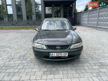 Опель Вектра 1996 у Рівному на Automoto.ua Зелений Опель Вектра, об'ємом двигуна 1.8 л та пробігом 350 тис. км за 1250 $, фото 1 на Automoto.ua