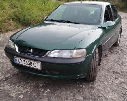 Зеленый Опель Вектра, объемом двигателя 1.6 л и пробегом 290 тыс. км за 2100 $, фото 1 на Automoto.ua