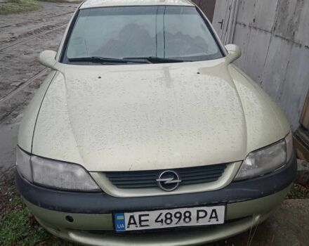Опель Вектра 1996 в Днепре (Днепропетровске) на Automoto.ua Зеленый Опель Вектра, объемом двигателя 2 л и пробегом 3 тыс. км за 700 $, фото 1 на Automoto.ua