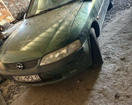 Зеленый Опель Вектра, объемом двигателя 0 л и пробегом 1 тыс. км за 449 $, фото 1 на Automoto.ua
