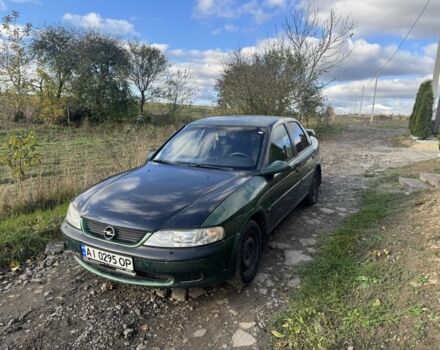 Зеленый Опель Вектра, объемом двигателя 1.8 л и пробегом 350 тыс. км за 1350 $, фото 1 на Automoto.ua