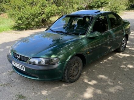 Опель Вектра 1996 у Славянске на Automoto.ua Зелений Опель Вектра, об'ємом двигуна 1.6 л та пробігом 330 тис. км за 1200 $, фото 1 на Automoto.ua