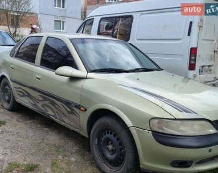 Зеленый Опель Вектра, объемом двигателя 1.8 л и пробегом 375 тыс. км за 1500 $, фото 1 на Automoto.ua
