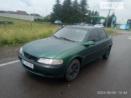 Опель Вектра 1996 в Черновцах на Automoto.ua Зеленый Опель Вектра, объемом двигателя 1.6 л и пробегом 300 тыс. км за 2750 $, фото 1 на Automoto.ua