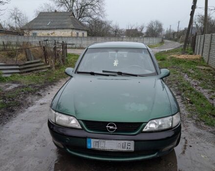 Зеленый Опель Вектра, объемом двигателя 2 л и пробегом 1000 тыс. км за 2000 $, фото 1 на Automoto.ua