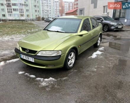 Зеленый Опель Вектра, объемом двигателя 1.8 л и пробегом 200 тыс. км за 2500 $, фото 1 на Automoto.ua