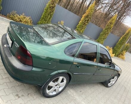 Зеленый Опель Вектра, объемом двигателя 2 л и пробегом 300 тыс. км за 1900 $, фото 1 на Automoto.ua