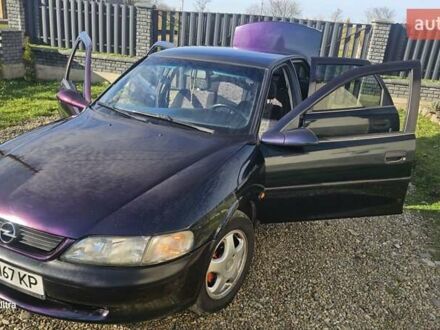 Зеленый Опель Вектра, объемом двигателя 1.8 л и пробегом 251 тыс. км за 2250 $, фото 1 на Automoto.ua