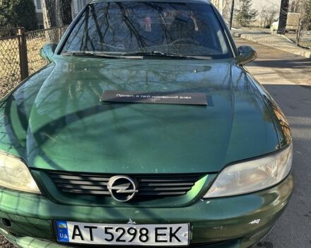 Зеленый Опель Вектра, объемом двигателя 1.8 л и пробегом 2 тыс. км за 1600 $, фото 1 на Automoto.ua