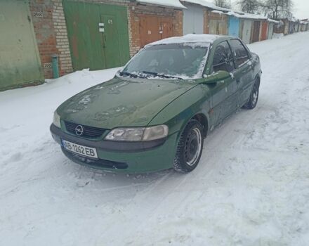 Зеленый Опель Вектра, объемом двигателя 1.6 л и пробегом 390 тыс. км за 900 $, фото 1 на Automoto.ua