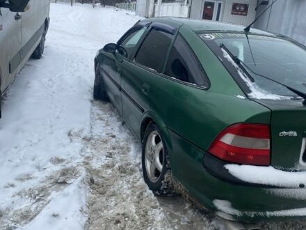 Зелений Опель Вектра, об'ємом двигуна 2 л та пробігом 230 тис. км за 2200 $, фото 1 на Automoto.ua