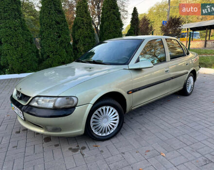 Зеленый Опель Вектра, объемом двигателя 1.6 л и пробегом 368 тыс. км за 1400 $, фото 1 на Automoto.ua