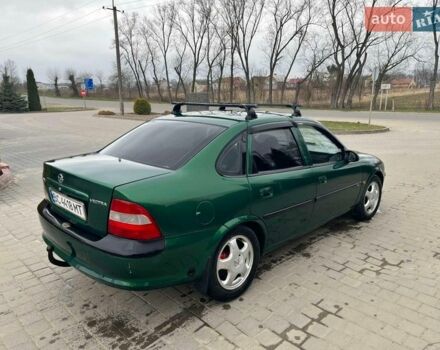 Зеленый Опель Вектра, объемом двигателя 1.6 л и пробегом 332 тыс. км за 2150 $, фото 1 на Automoto.ua